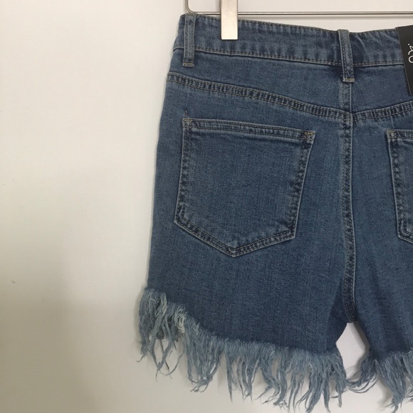 High waisted denim frayed blue jean shorts - Picture 4 of 6